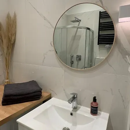Cozy Near City, Stadium And Klinikum *